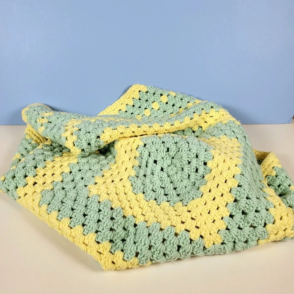 Vintage Handmade CROCHET AFGHAN‎ BABY LAP BLANKET PASTEL Yellow Blue 35